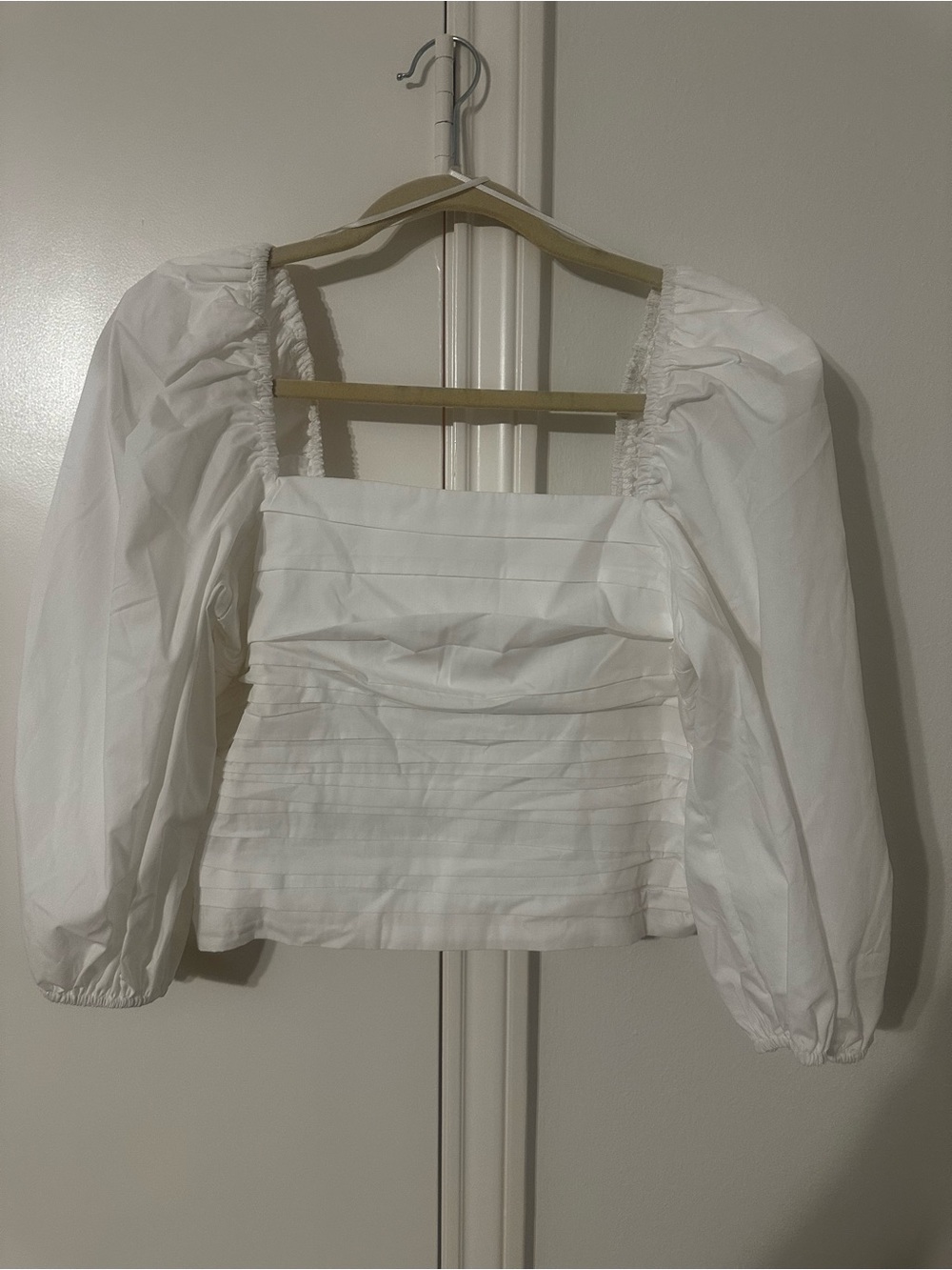 Copper Key White Puff Sleeve Square Neck Blouse